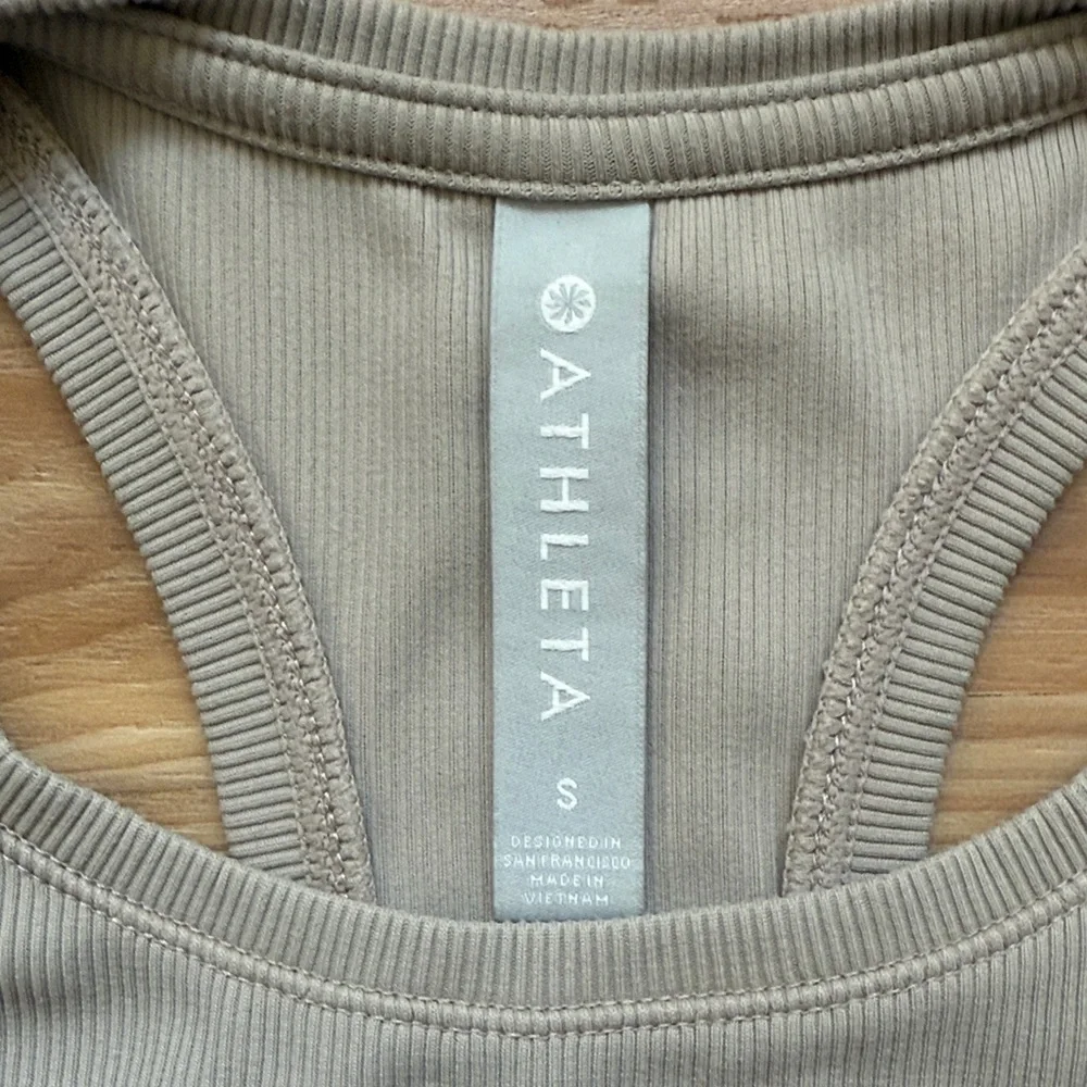 Athleta Ribbed Tan Crop Top - Picture 2 of 4